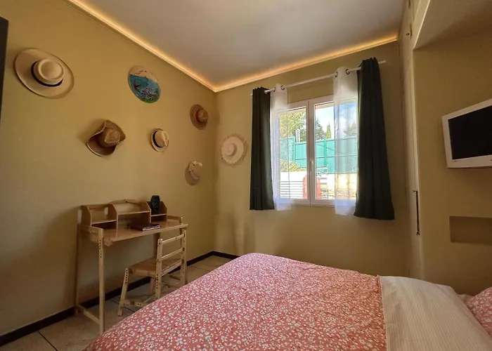 Semesterbostad Maison Margot Provencale A 300m De La Cavalaire-sur-Mer